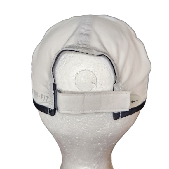Two Nike Dri-fit Featherlight Strapback Running Hats Lightweight Breathable Caps - Picture 10 of 11